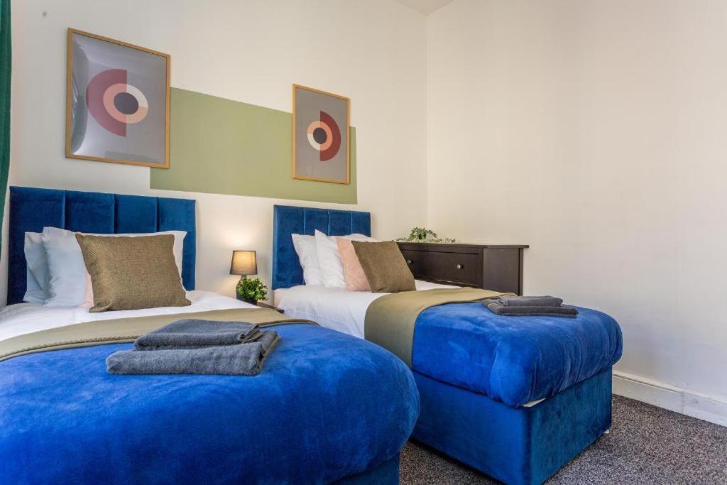 Newcastle'S Most Central Apartment - Sleeps 10 Exterior photo