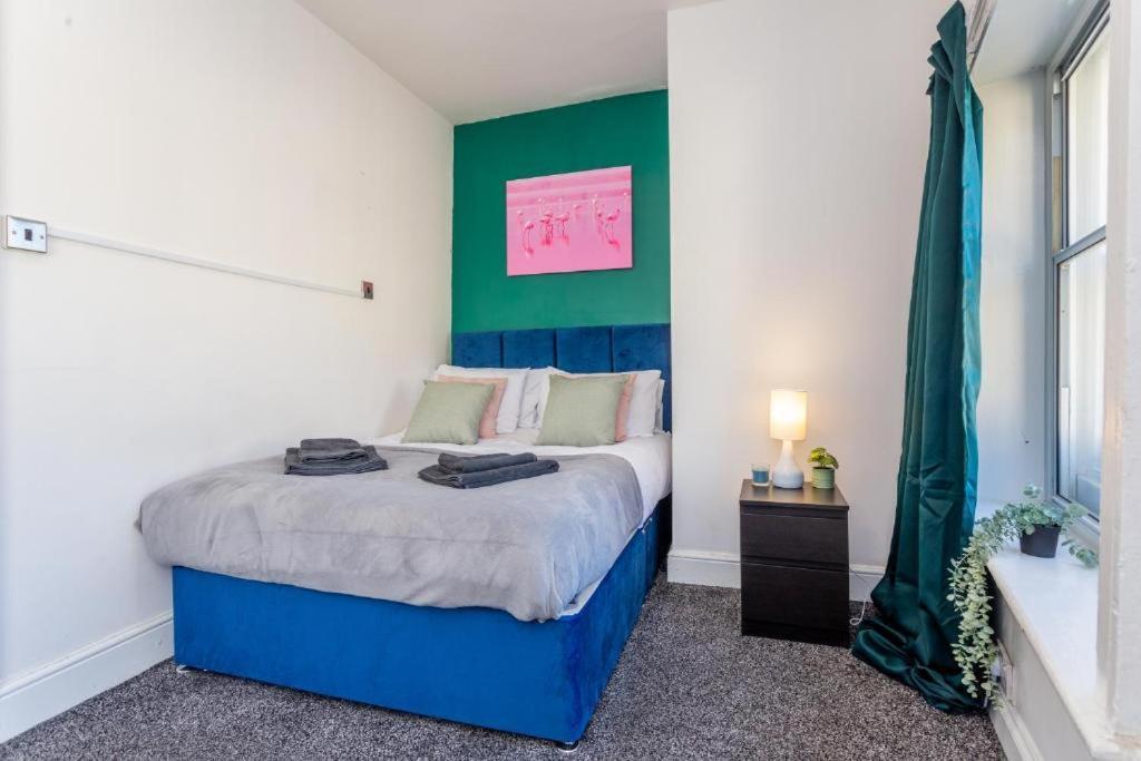 Newcastle'S Most Central Apartment - Sleeps 10 Exterior photo